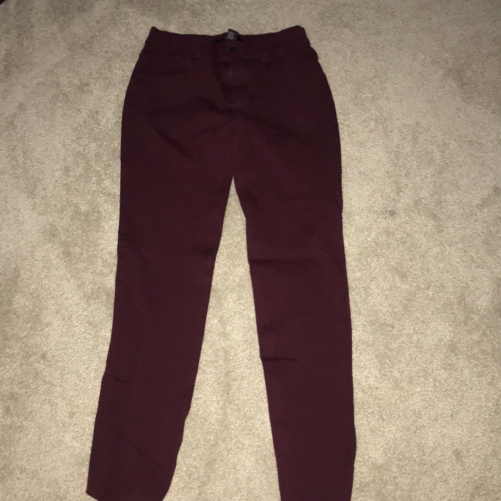Burgundy Stetchy Jeans